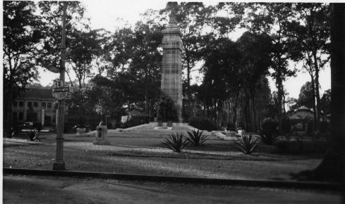 Le monument aux morts de Saigon